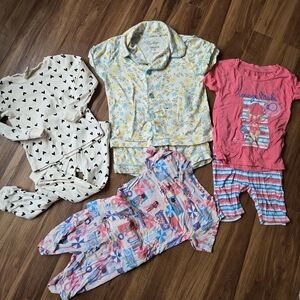 Set of 4 pairs short sleeve and shorts pajama sets Toddler Girl GUC